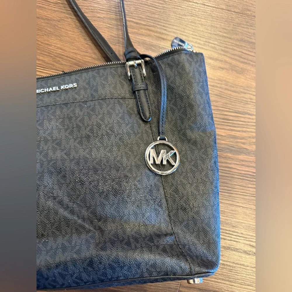 Michael Kors Ciara Tote Bag - Picture 5 of 12